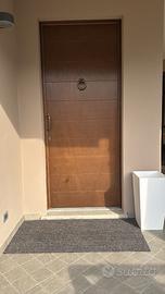 Porta ingresso