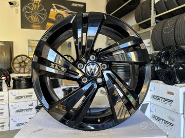 Cerchi ORIGINALI Volkswagen Golf T-Roc raggio 18