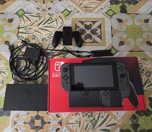 Nintendo Switch +  Pokémon Violetto & Diamante