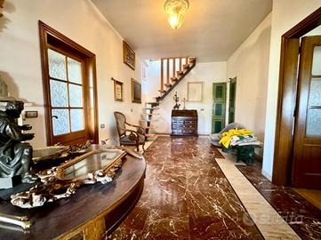 3 LOCALI A SAN MAURO PASCOLI