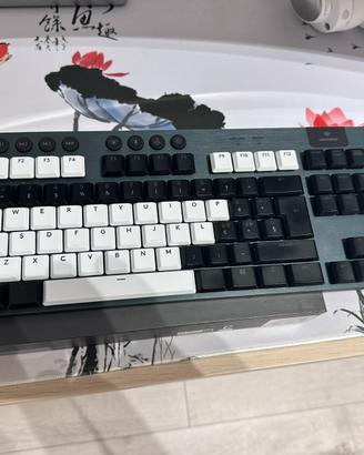 Logitech g915