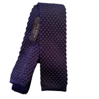 Cravatta Ted Baker in maglia blu scuro