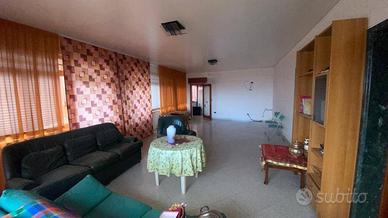 Rif. 1573 Carini Appartamento/Attico 3°piano mq 26