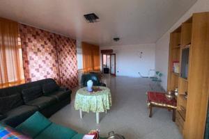 Rif. 1573 Carini Appartamento/Attico 3°piano mq 26