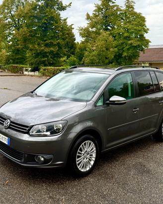 Volkswagen Touran 1.6 TDI DSG Comfortline