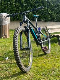 Cube enduro