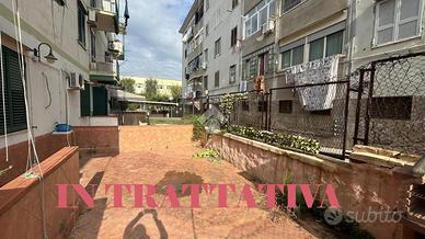 2 LOCALI A NAPOLI