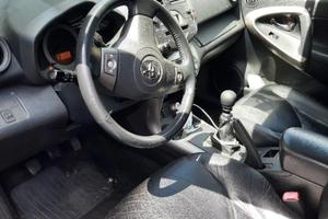 Toyota Rav 4 terza serie Crossover nera