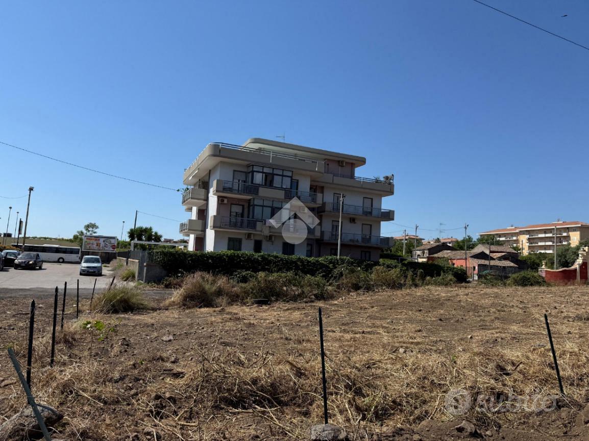 TER. RESIDENZIALE A RIPOSTO - Vista 3