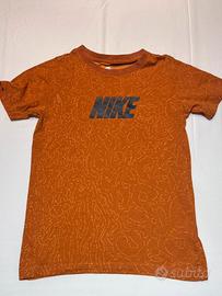T-shirt Nike 8 anni