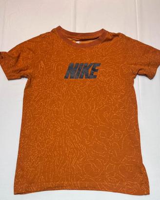 T-shirt Nike 8 anni