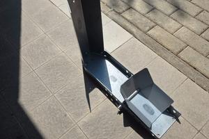 Supporto per ruota moto e scooter