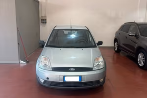 Ford Fiesta 1.2 16V 5p. Ambiente