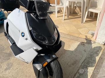 Bmw ce 04