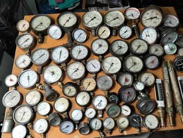 Manometri vari per presione