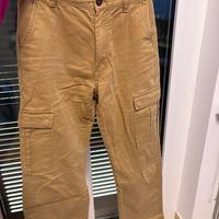 cargo marrone con tasconi
