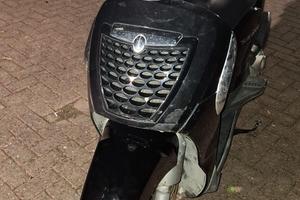 Scarabeo 125 sportcity del 2010
