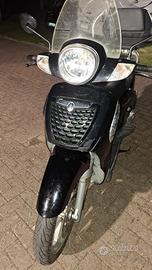 Scarabeo 125 sportcity del 2010