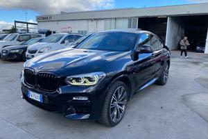 Bmw X4 M40 x drive TETTO INTERNI ROSSI