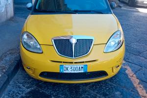 Lancia  Ypsilon Momo
