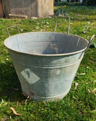 secchio zincato da giardino vintage 