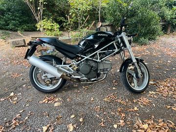 Ducati Moster 600 Dark