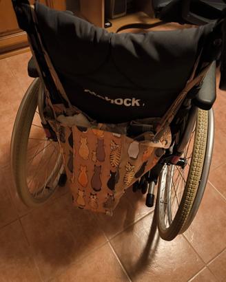 carrozzina  per anziani otto bock ad autospinta