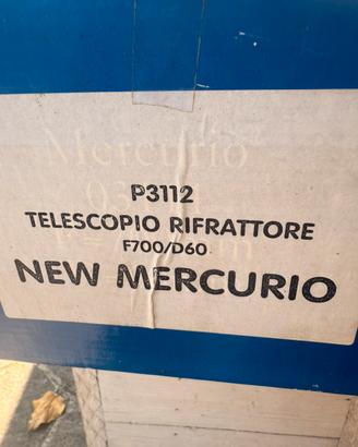 Telescopio rifrattore F700/60