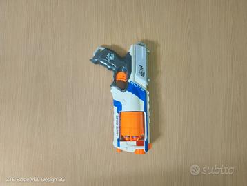 Pistola nerf N- strike elite strongarm