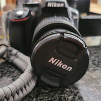 Nikon D5300 Reflex semi-professionale