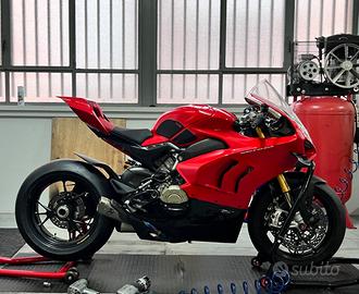 Ducati Panigale V4 - 2024