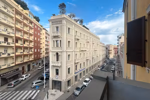 Centro cagliari - via nuoro, appartamento arredat