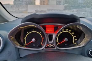 FORD Fiesta 6ª serie - 2010