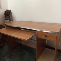 Scrivania comodino e mobiletto
