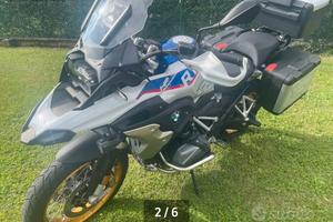 Moto BMW 1250 gs hp
