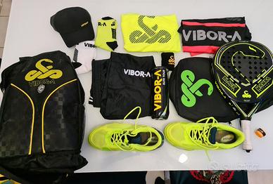 kit  padel racchetta vestiti zaino ecc nuovo