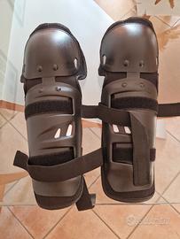 Ginocchiere paratibia