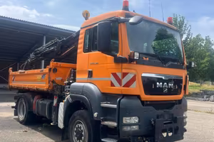 MAN  18.360 4X4 CON GRU