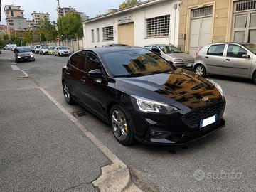 Ford Focus 1.0 125cv st line