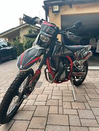 Swm rs125r