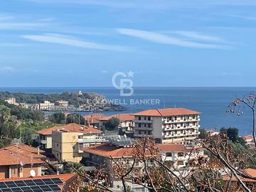 3 locali - Aci Castello