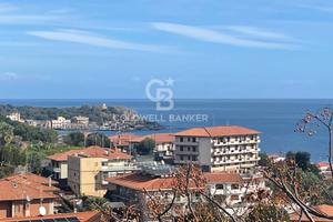 3 locali - Aci Castello