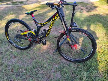 Devinci Wilson DH  27.5
