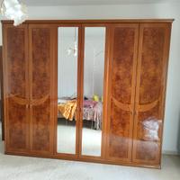 Camera da letto completa in legno