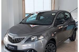 Lancia Ypsilon 1.0 FireFly 5 porte S&S Hybrid Gold