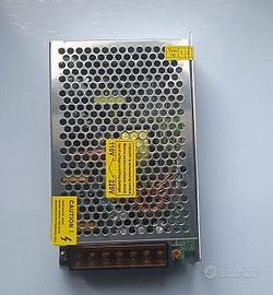 Trasformatori AC/IN: 110V/220V D-C/OUT: 12V 10A.