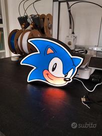 🎮 Lampada LED Stile Videogame Anni ’90 – Insegna