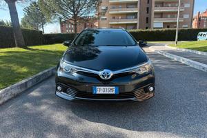 toyota Auris 1.8 hybrid 2017