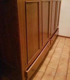 Armadio in legno