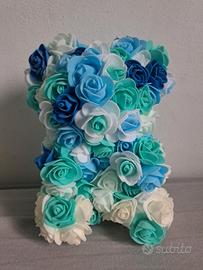 Orso delle Rose Eterne – Un Tesoro di Eleganza